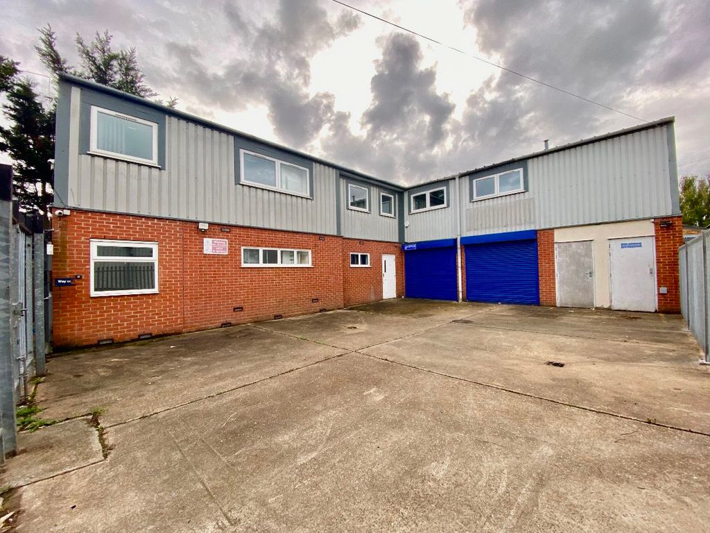 Property photo 1 of 11