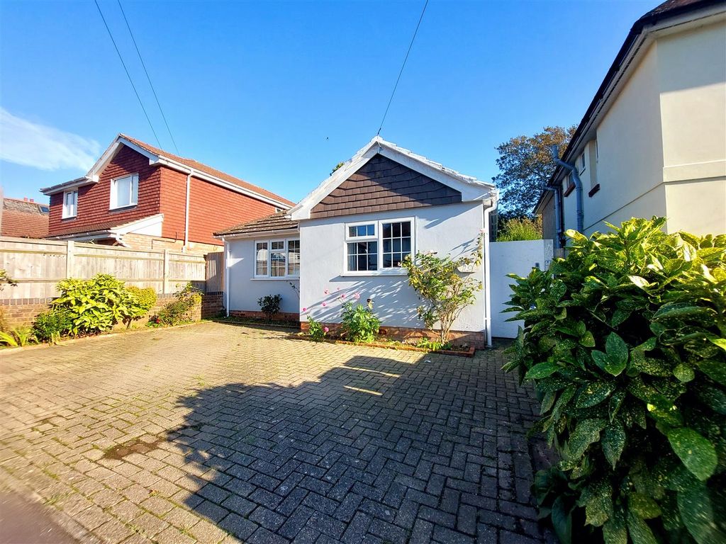 Property photo 1 of 17 Front