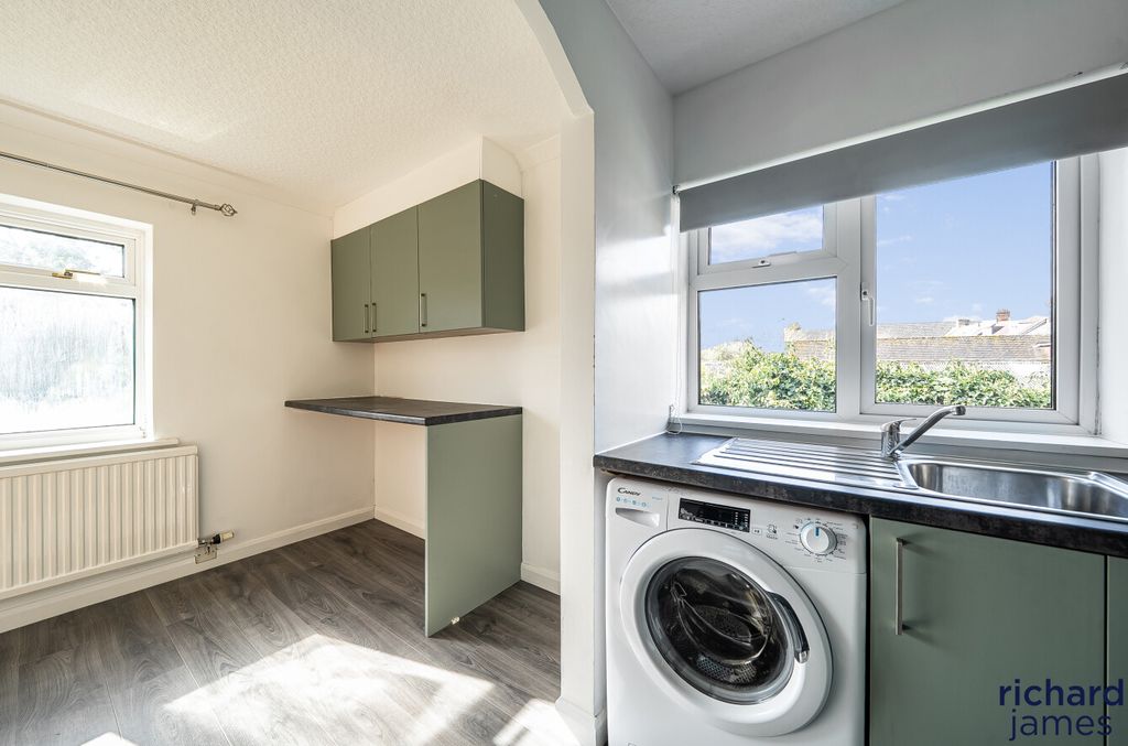 Property photo 3 of 12 Bf4Bbb7Ac2A04E2280194307B9A71847