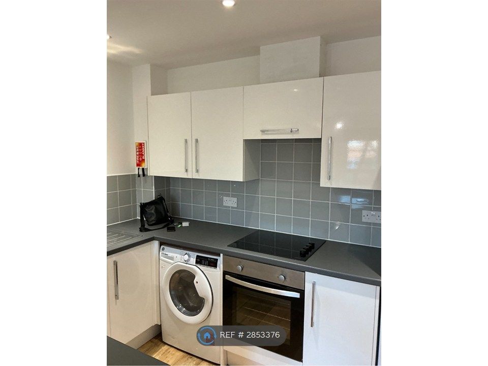 Property photo 2 of 5