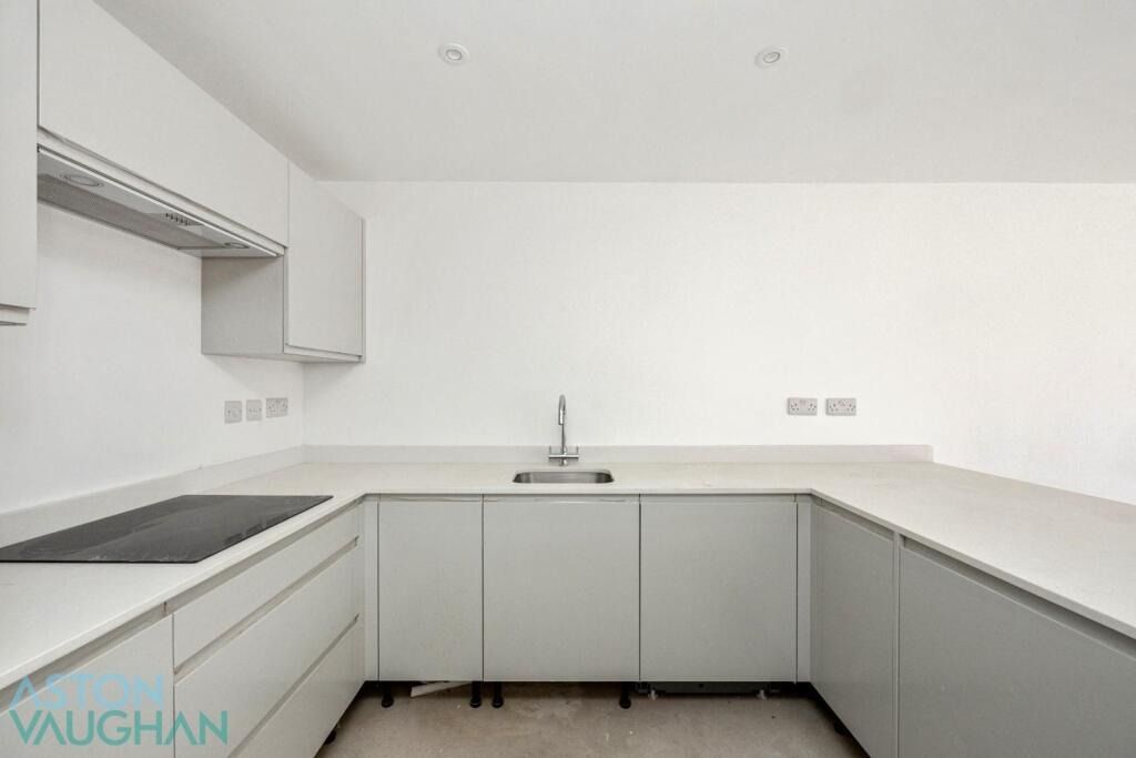 Property photo 3 of 14 4591202