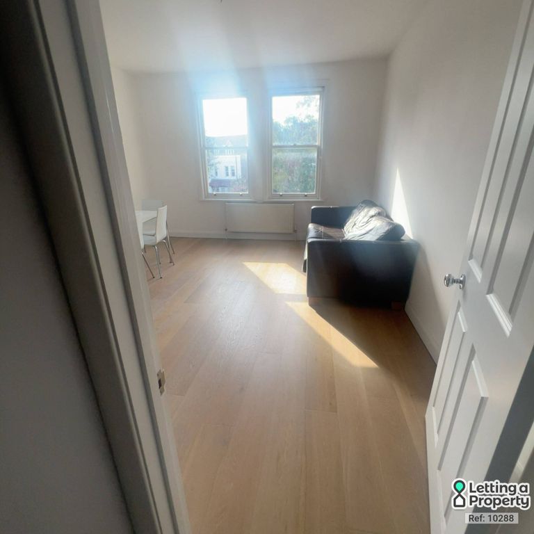 Property photo 3 of 11
