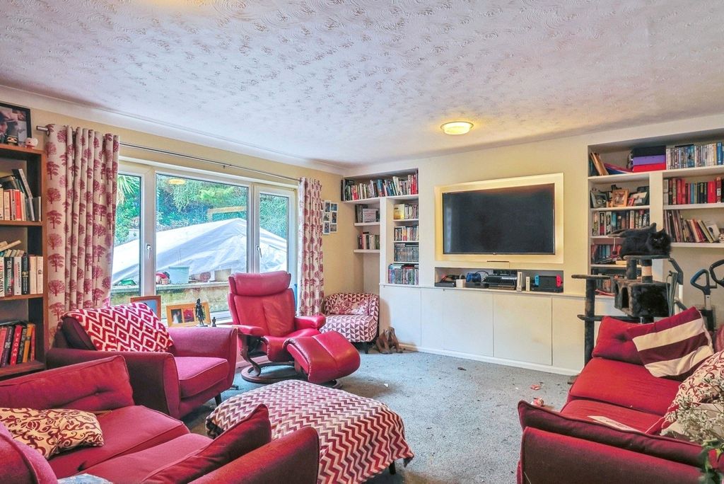 Property photo 3 of 18 Reception Room