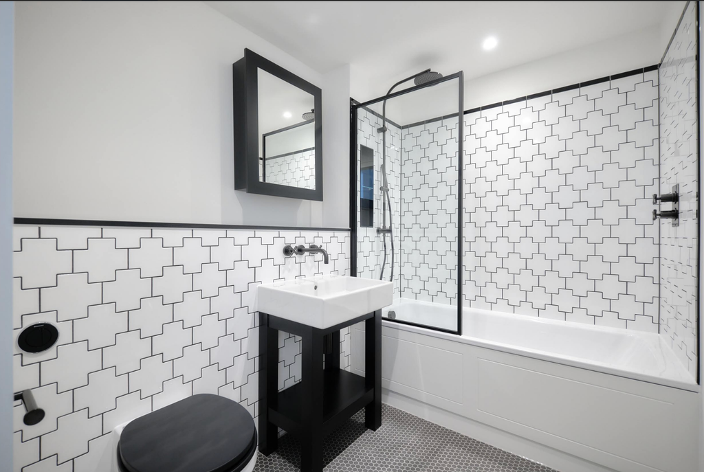 Additional image 4 of 2 bed flat for saleWheatfield Way, Kingston Upon Thames KT1