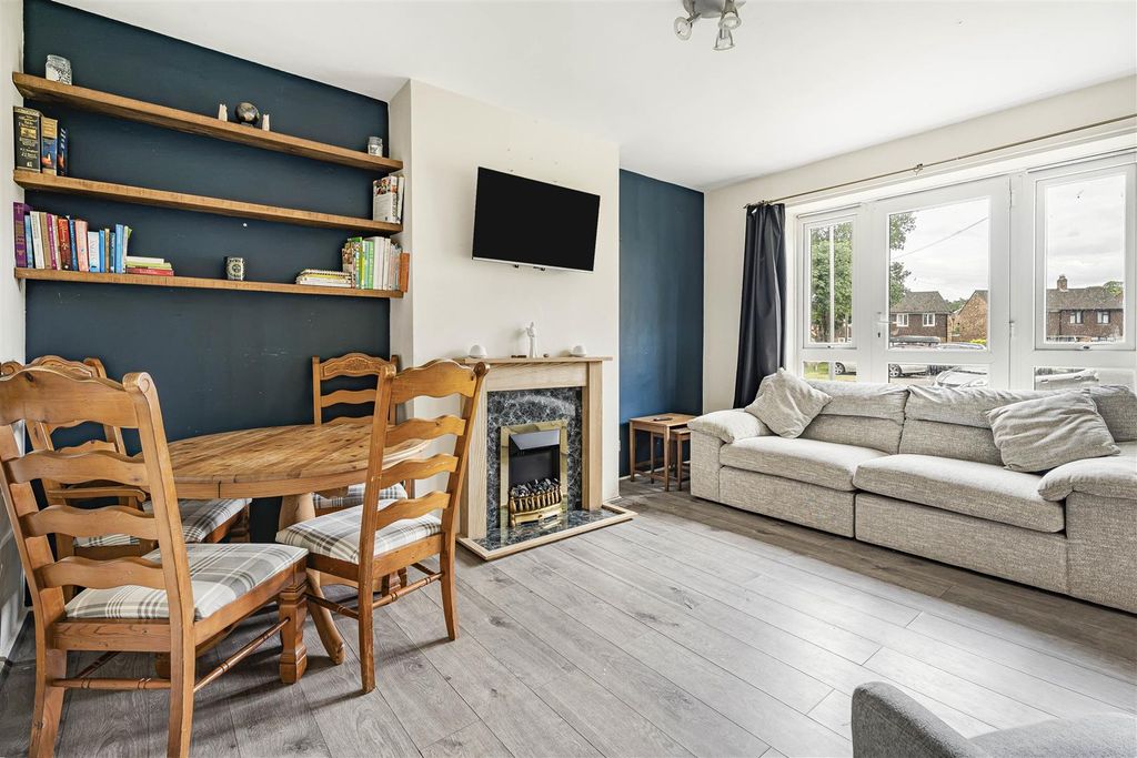 Property photo 3 of 15 4_54774.Jpg