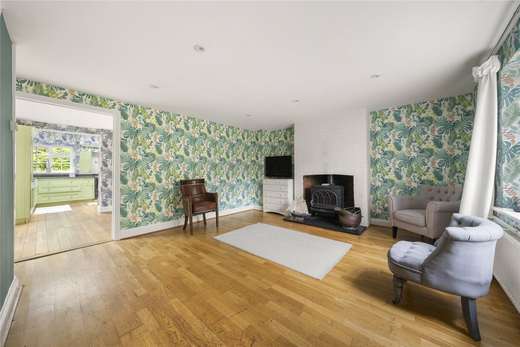 Property photo 3 of 19 3
