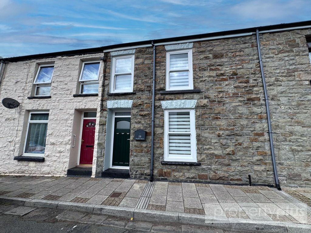Property photo 2 of 16 Picture No. 02