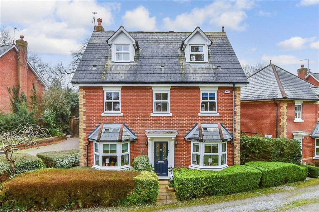 Property photo 2 of 19 External (Web)