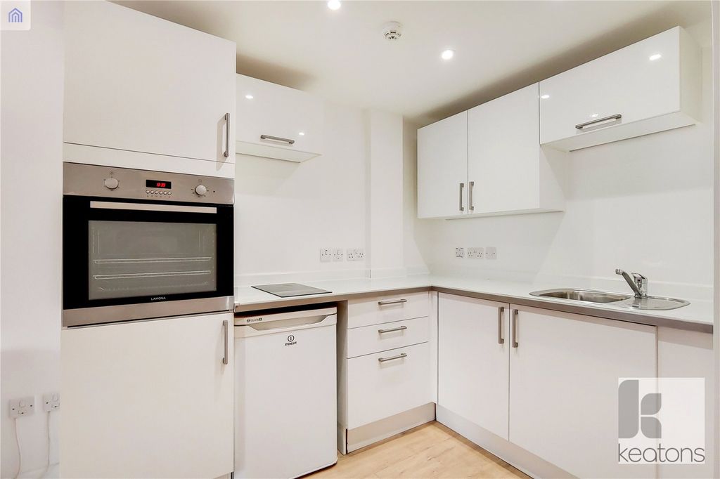 Property photo 1 of 5 Kitchen