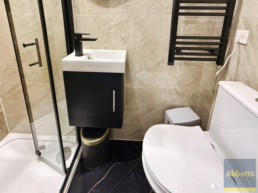 Property photo 3 of 3