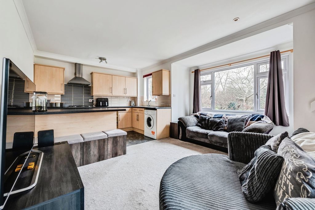 Property photo 3 of 15 Pbox-Img.Jpg