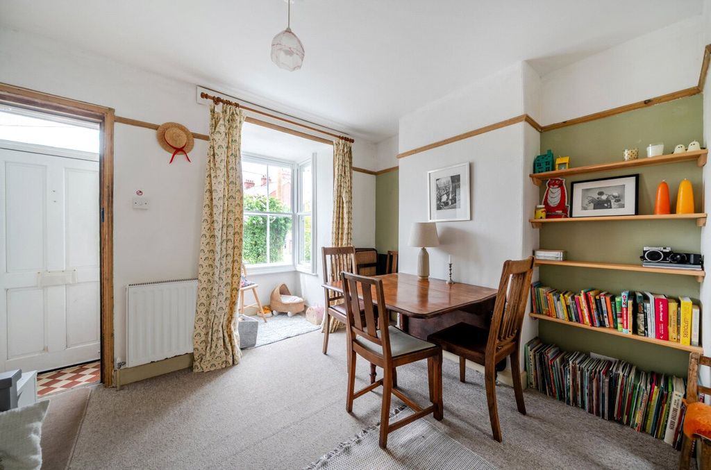 Property photo 3 of 11 Dining Room
