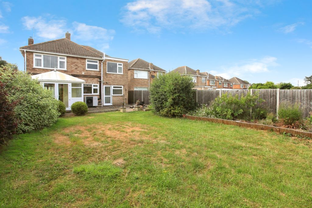 Property photo 1 of 17 Outside