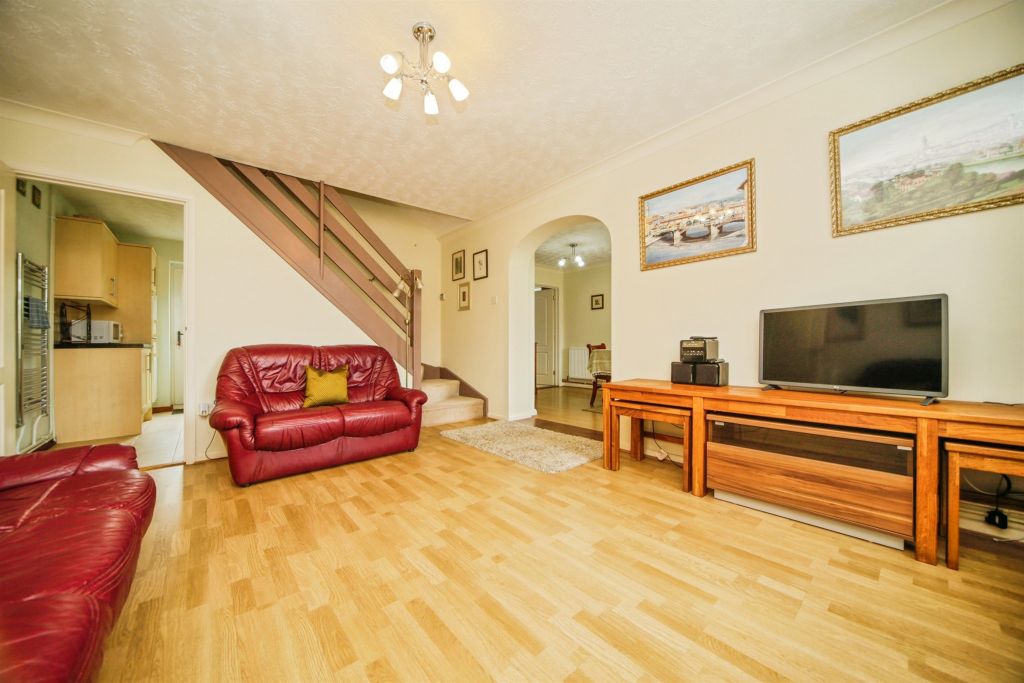 Property photo 3 of 16