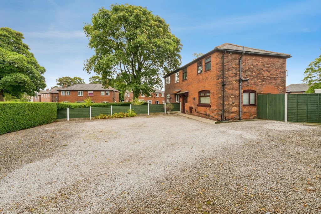 Property photo 2 of 28 Pbox-Img.Jpg