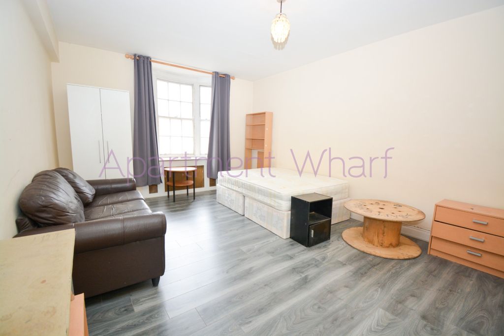 Property photo 1 of 9