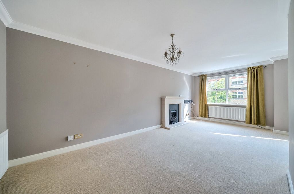 Property photo 2 of 21 Picture No. 20