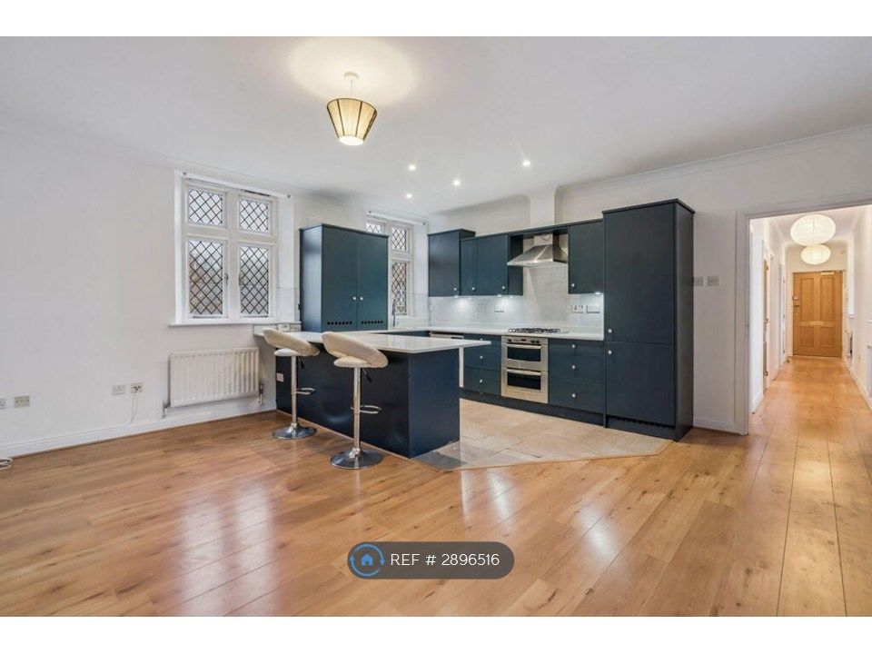 Property photo 3 of 11