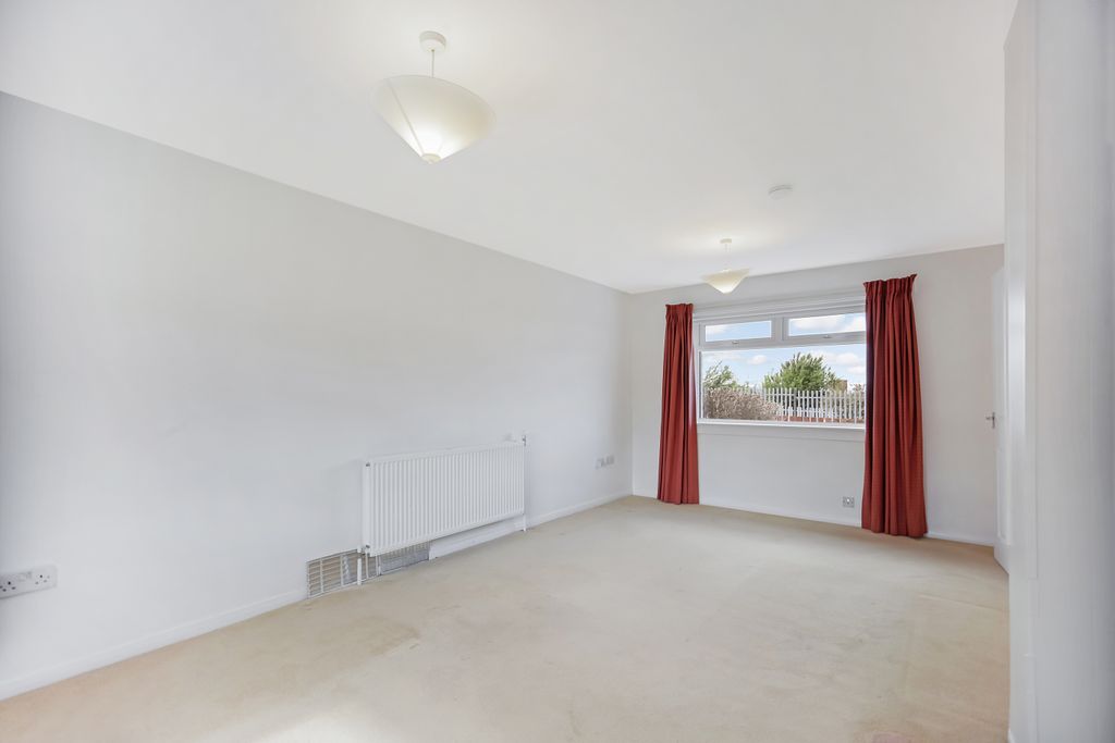 Property photo 3 of 9 Property Image 4