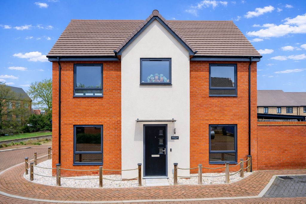 Property photo 1 of 19