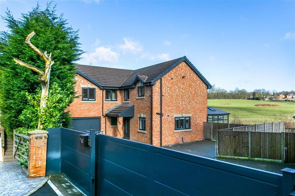 Property photo 1 of 46