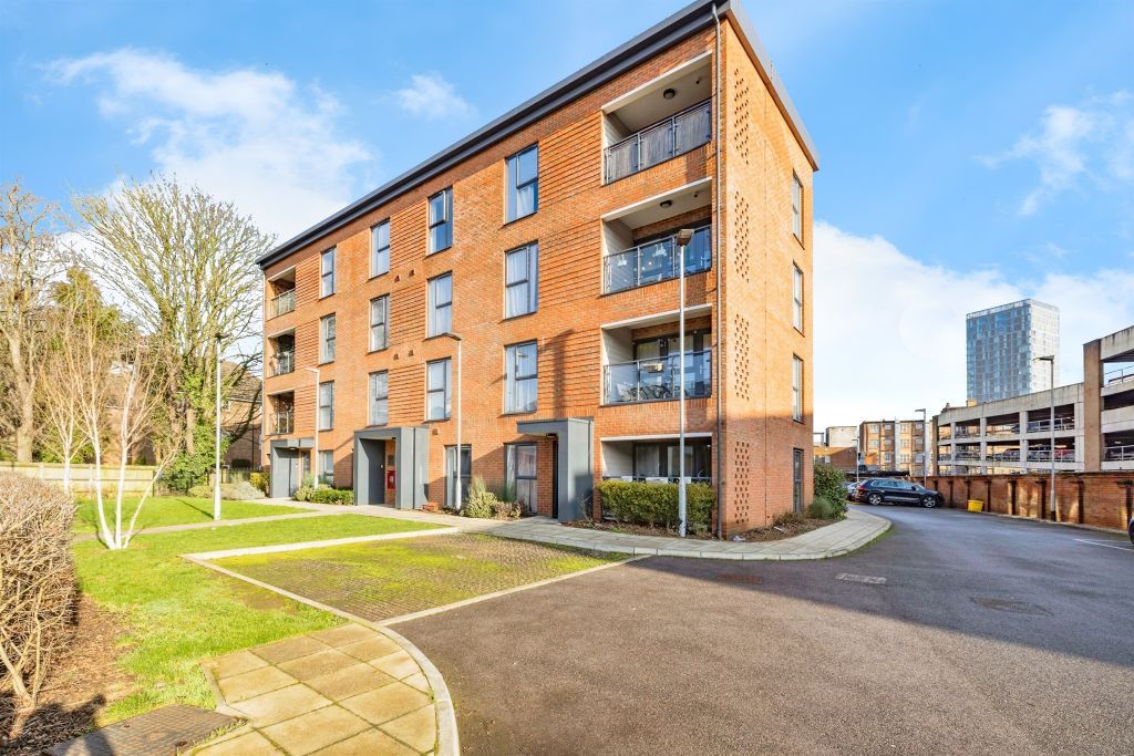 Property photo 1 of 12