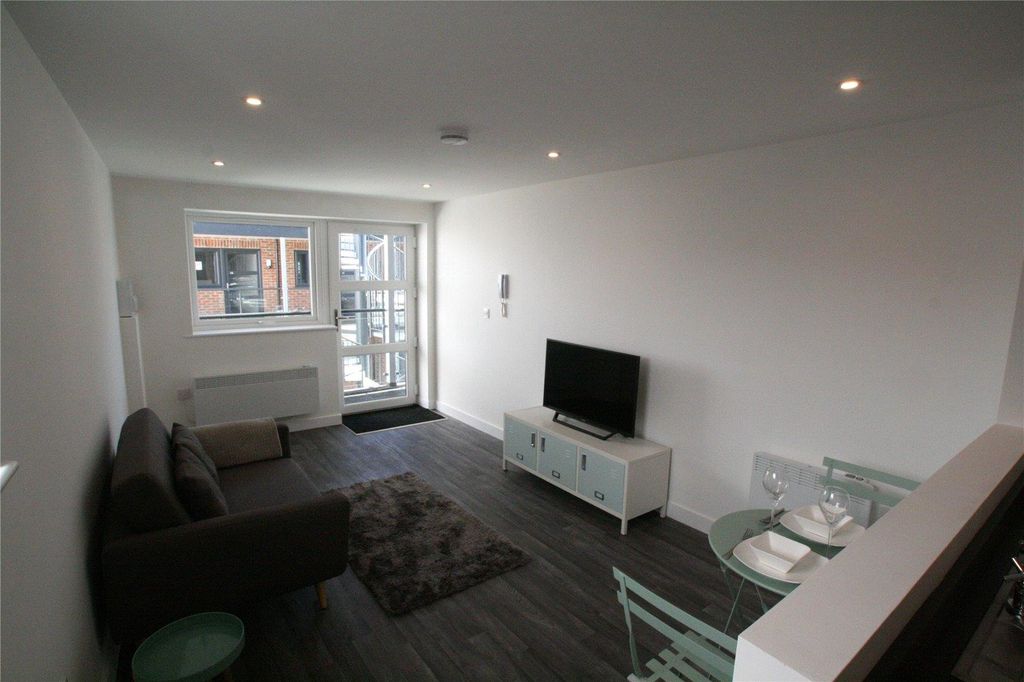 Property photo 3 of 13