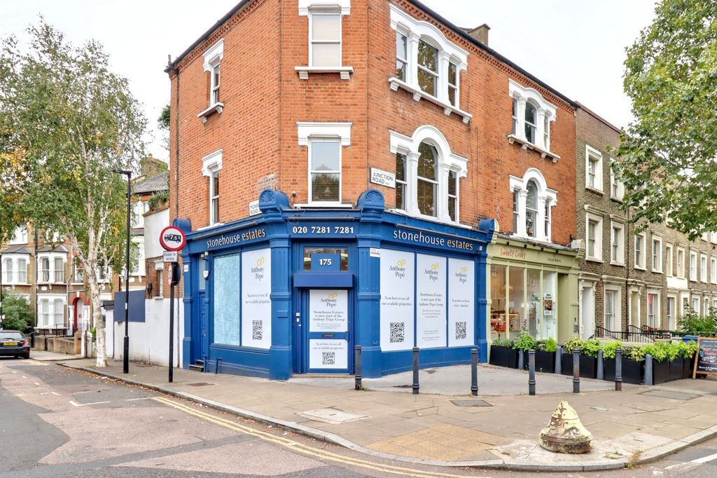 Property photo 2 of 17 Img_4065