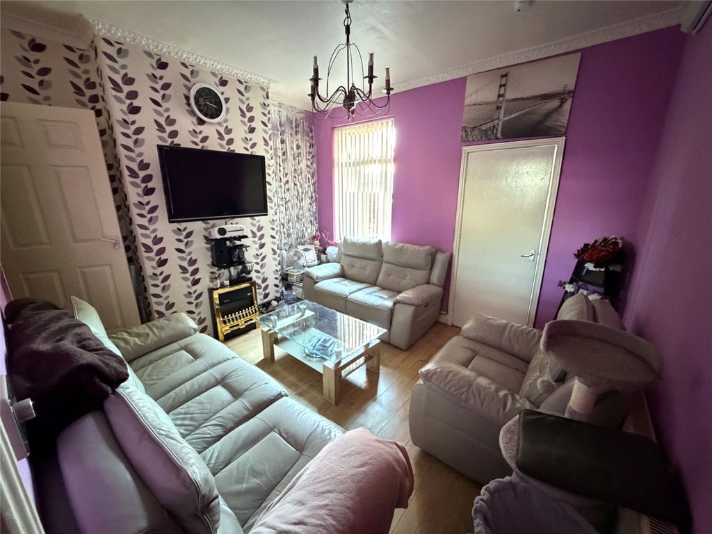 Property photo 2 of 11 Picture No. 06