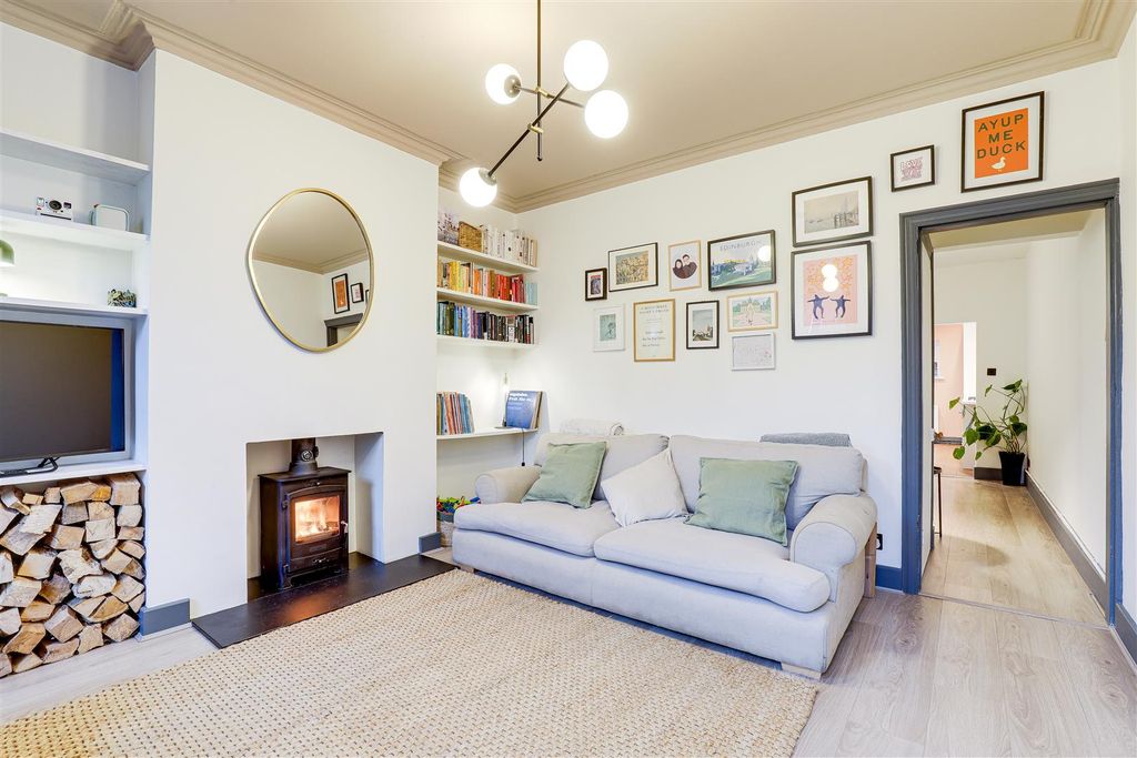 Property photo 3 of 18 Img_5316-Img_5320.Jpg