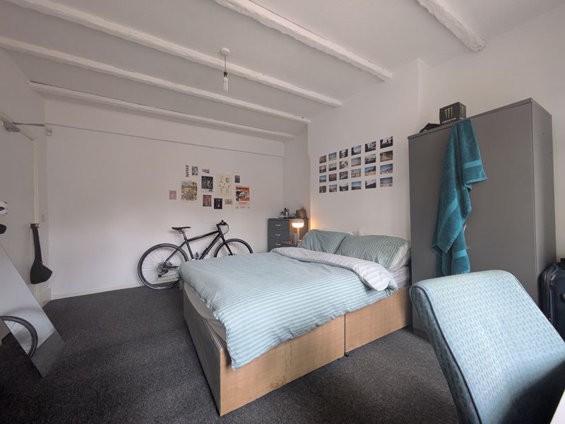 Property photo 1 of 13 Photo 32