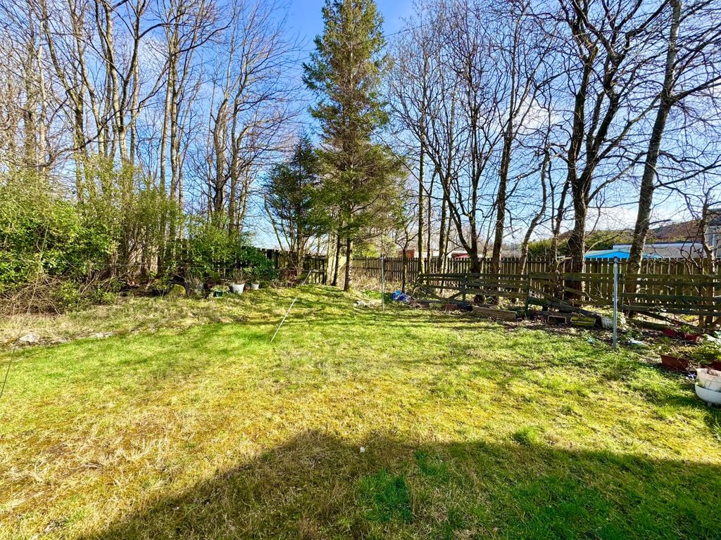 Property photo 3 of 15 Main Street, Glengarnock Garden