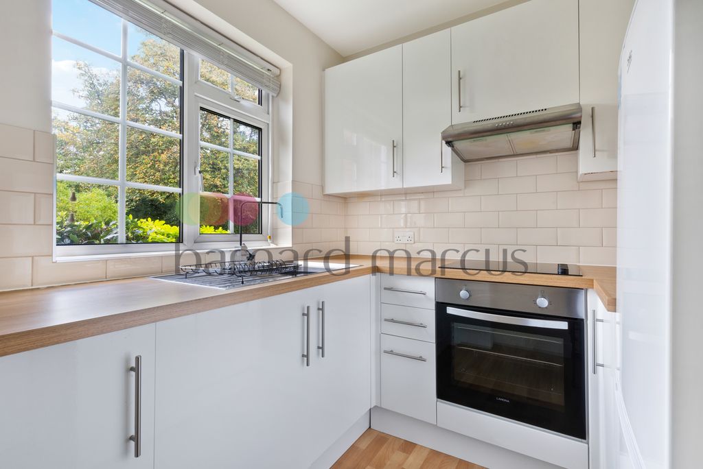 Property photo 1 of 8 Image