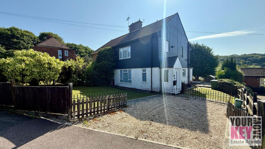 Property photo 1 of 25 Hythe Estate Agents - Your Key Move. Free Property Valuations Available.