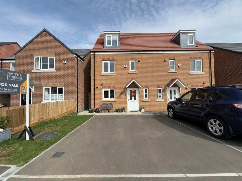 Property photo 1 of 20 Front