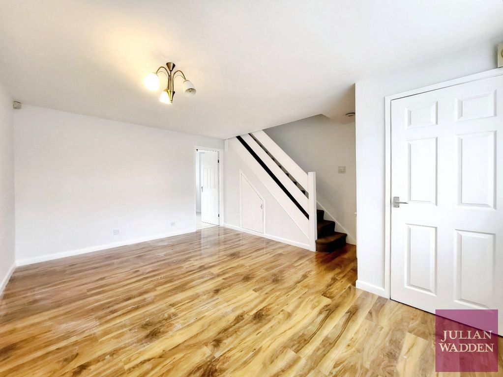 Property photo 2 of 15 Picture No. 30