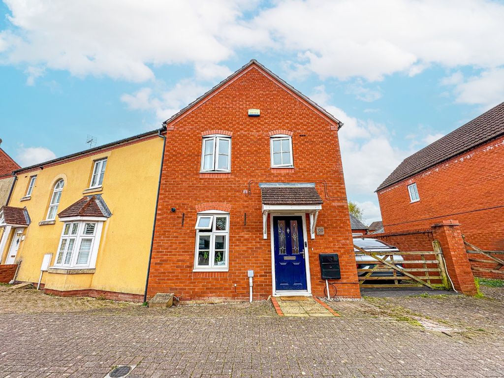 Property photo 1 of 13 4956753