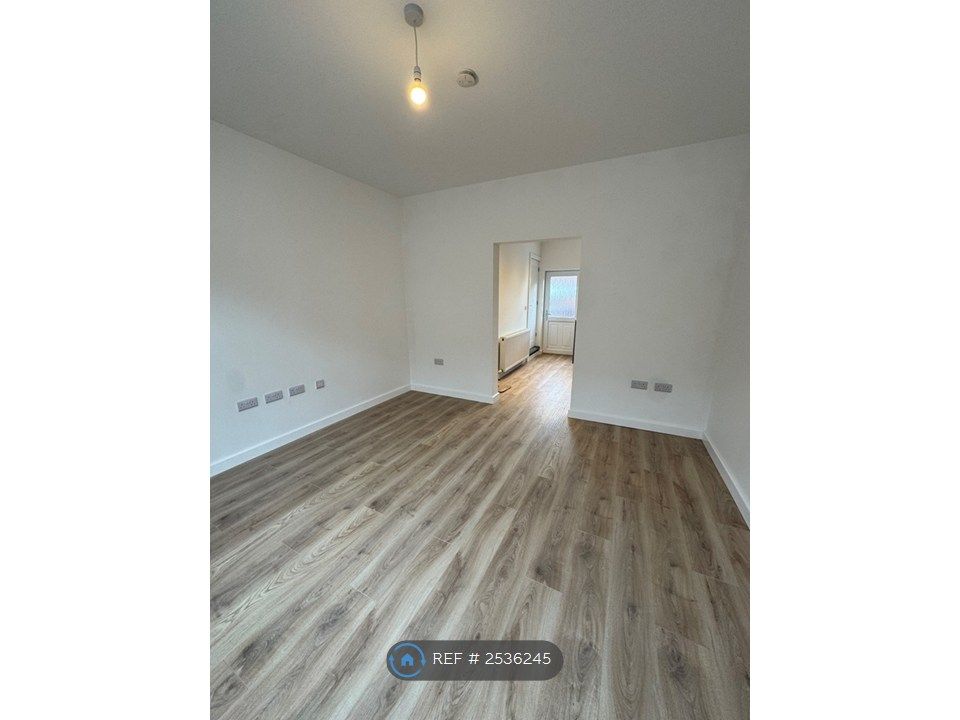Property photo 3 of 27