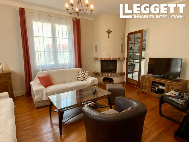 Property photo 3 of 10