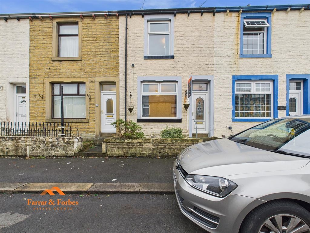 Property photo 3 of 18