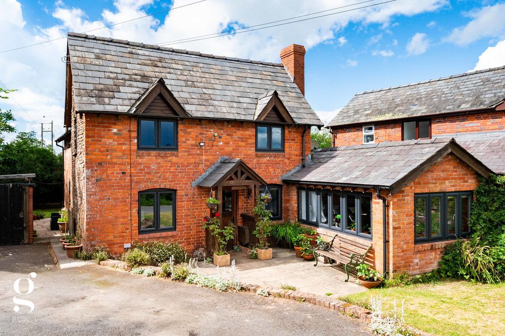 Property photo 1 of 33