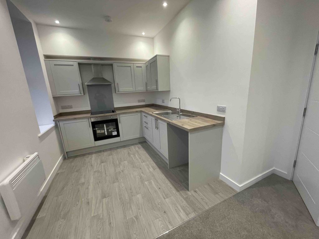 Property photo 3 of 7 Open Plan Living Area