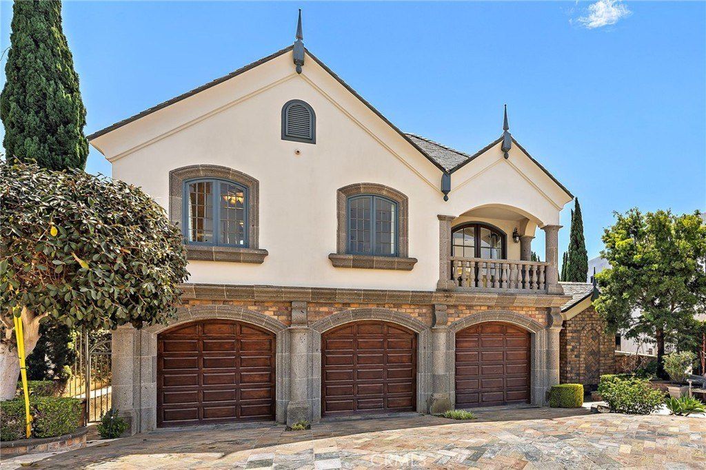 Property photo 1 of 60