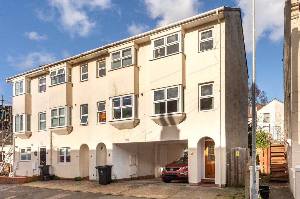 Property photo 1 of 15 Picture No. 09