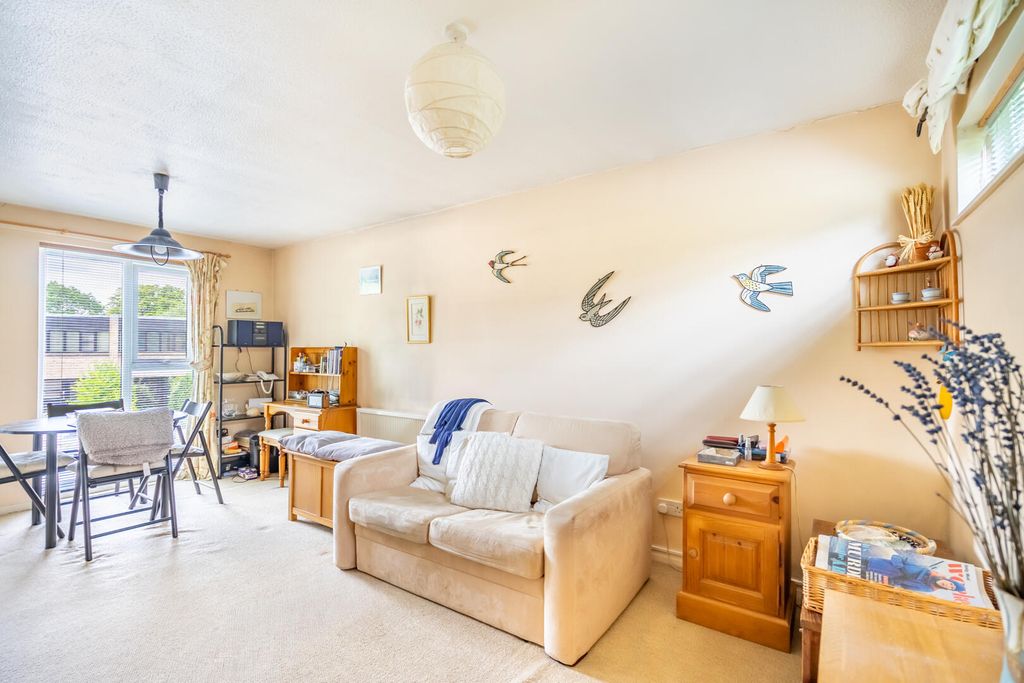 Property photo 3 of 11 Living Room/Studio