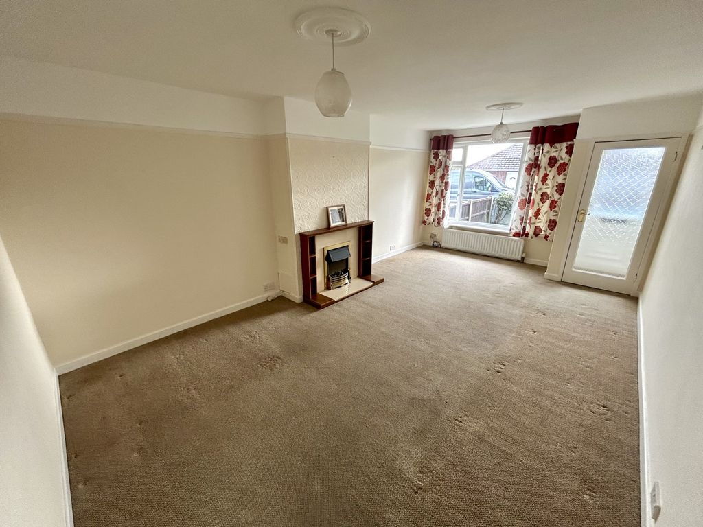 Property photo 2 of 12 Photo 6