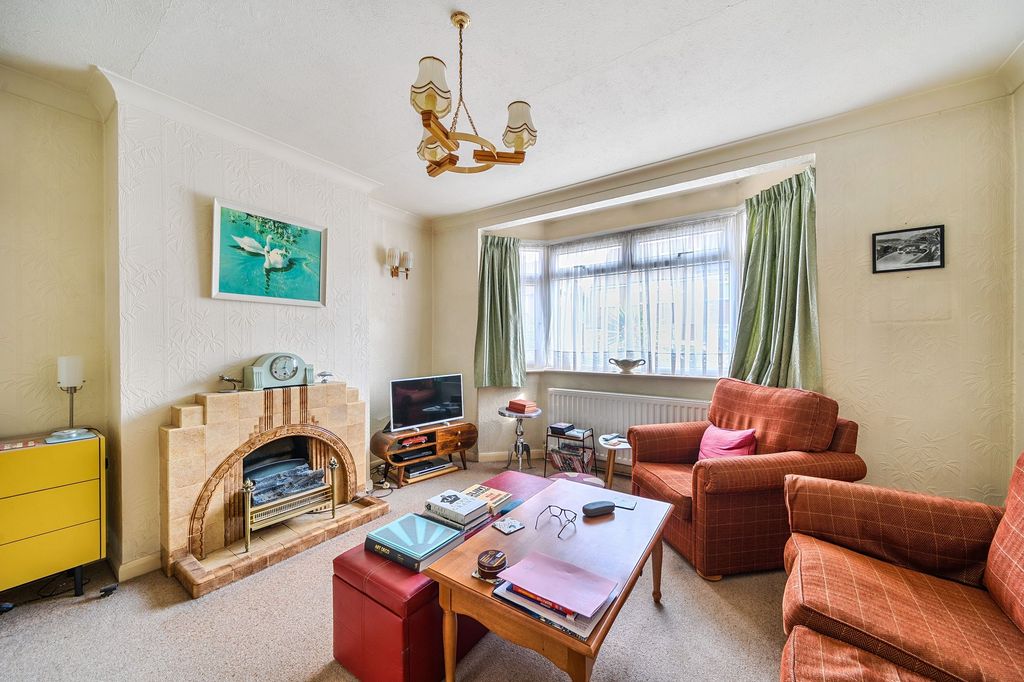Property photo 2 of 15