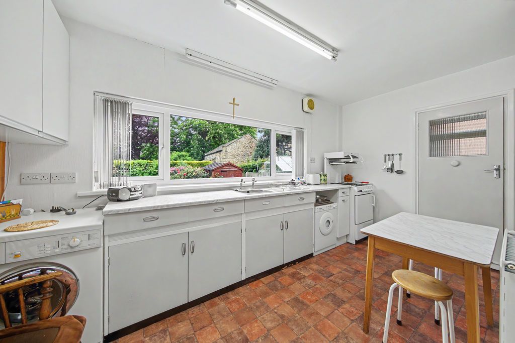 Property photo 3 of 29 Kitchen
