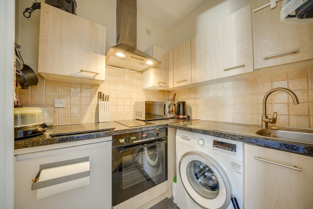 Additional image 7 of 1 bed property for saleChurch Road, Leighton Buzzard LU7