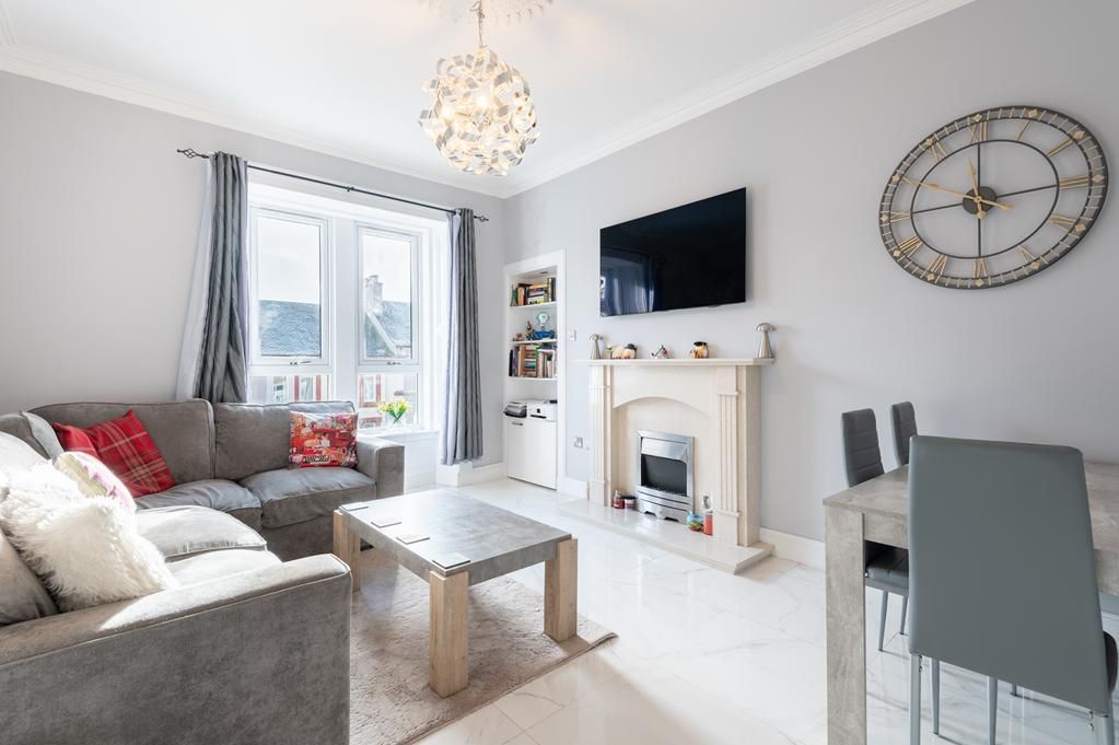 Property photo 3 of 25 Lev1498Seg Lounge Dining Room.Jpg